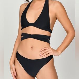 Tobi Lean Close Halter Monokini Black NWT Size Small